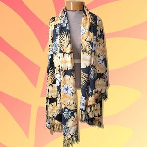 🌺Gorgeous Vintage Floral Hibiscus Shawl🌺